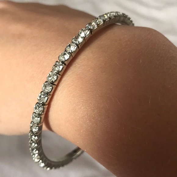 2for$10✨ Cubic zirconium bangle - Picture 2 of 3